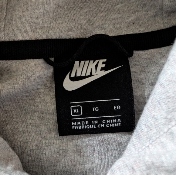 Nike Hoodie SKU2027 - Picture 3 of 3